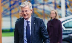 Lacroix temaslarda bulunacak