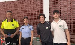 Girne Anafartalar Lisesi’ndeki kariyer gününde polis mesleği tanıtıldı