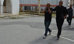 Üvey kardeşini dövdü