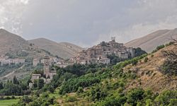 Köye taşınana bedava ev verecekler