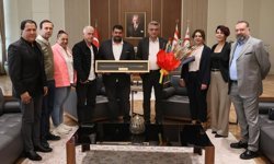 Erhürman, Okçuluk Federasyonu yönetimini kabul etti