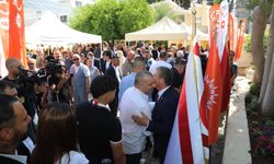 Başbakan Üstel, UBP Genel Merkezi’nde partililerle bayramlaştı