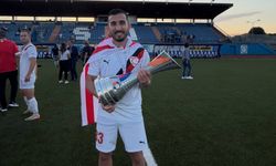 Arif Uysal sezonu üç kupayla tamamladı