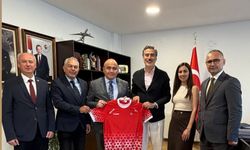 KKTC ve Türkiye Badminton Federasyonları’ndan Büyükelçi Başçeri’ye ziyaret