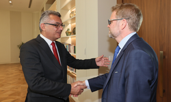 Erhürman, Hagström'ü kabul etti