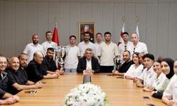 Erhürman, Gençlik Gücü Türk Spor Kulübü'nü kabul etti