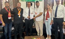 KKTC Galatasaray Taraftar Derneği’nden Bakan Ataoğlu’na ziyaret