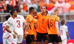 Hollanda son 32'ye zirvede çıktı