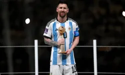 Dünya Kupası'nın iki "Altın Top"a sahip tek oyuncusu Messi
