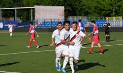 Millilerimiz farklı başladı