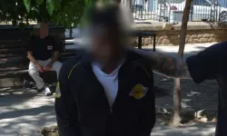 Araçtan 16 paket uyuşturucu çıktı