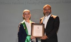 Dr. Suat Günsel Onur Ödülü Altın Madalyası’nın sahibi Prof. Dr. Şerife Zihni Eyüpoğlu oldu