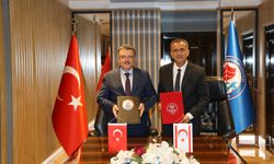 Gazimağusa Belediyesi ile Trabzon Büyükşehir Belediyesi arasında "Kardeş Şehir Protokolü" imzalandı