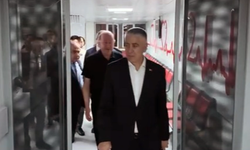 Özel, gemi faciasından kurtarılan yolcuları ziyaret etti