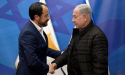 Politis “Netanyahu’suz ne yapacağız?”