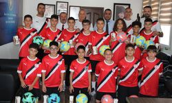 U12 Milli Takımı’ndan Karataş’a ziyaret