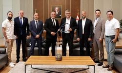 Erhürman, Tenis Federasyonu heyetiyle görüştü