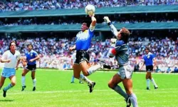 Futbol tarihinin en pahalı dokunuşu