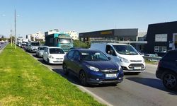 Yollar karınca gibi araba kaynıyor
