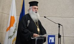 Başpiskopos Yeorgios: “Kıbrıs Rum tarafı daha fazla taviz vermemeli”