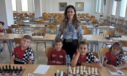 Ayşe Türeller Tolgar ilk kadın FIDE Antrenörü oldu
