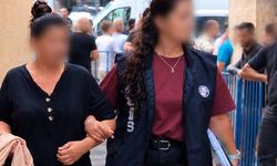 Bahşiş kutusundan para çaldı