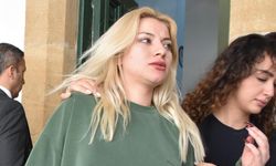 Polise küfür edip, araca tekme attı