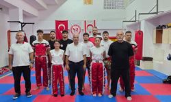 11 kickbokscu kuşak terfisi aldı
