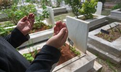 Kimlik tespiti tamamlanan 15 şehitin pazartesi günü yapılması planlanan defni ertelendi