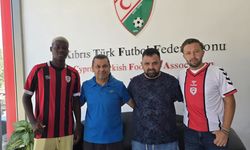 Maraş, Hicabi ve Gomis’e imzayı attırdı