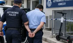 Polis hırsızlıktan tutuklandı
