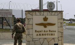 AKEL’den Ağrotur’un askeri operasyonda kullanılması planına tepki