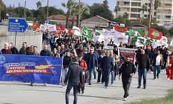 Larnaka ve Limasol liman çalışanlarından barış mesajı