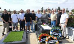 Cahit Kasapoğlu, vefatının birinci yıl dönümünde kabri başında anıldı