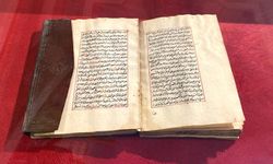 Asırlık dört el yazması Lefkoşa Müzesi’nde ziyarete açıldı