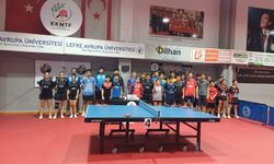 Ali İleri ve Özüm Özel şampiyon