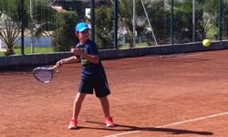 Dünya Oto Cup tenis turnuvasında 10 yaşta heyecanlı mücadeleler
