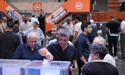 UBP'de saat 16.30 itibarıyla 6 bin 500 üye oy kullandı