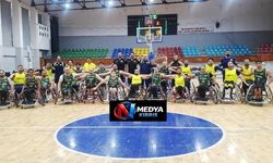 Vakıflar Tekerlekli Sandalye Basketbol Takım ile Fenerbahçe dostluk maçında buluştu