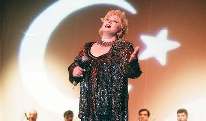 Sanatçı Muazzez Abacı vefat etti