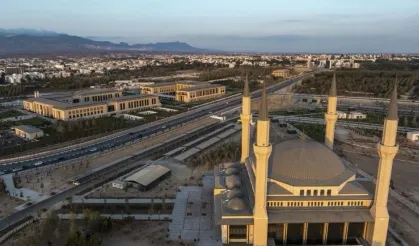 Yapımı tamamlanan Millet Camisi ramazana hazır