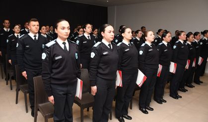 Polis Genel Müdürlüğü’ne alınan 44 Sivil Hizmet Görevlisi eğitimini tamamladı