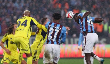 Trabzon'da gol düellosunu Fenerbahçe kazandı