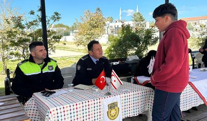 Kariyer günlerinde Polis öğrencilerle buluştu