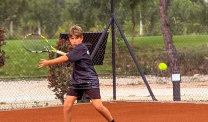 Asım Aras Astan Ten Pro’da şampiyon!