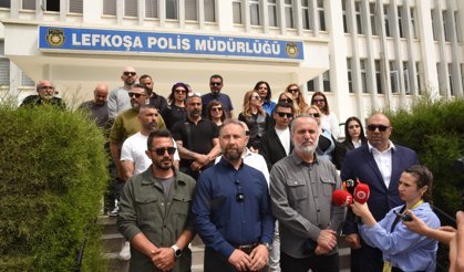 KTÖS, Lefkoşa Polis Müdürlüğü önünde açıklama yaptı
