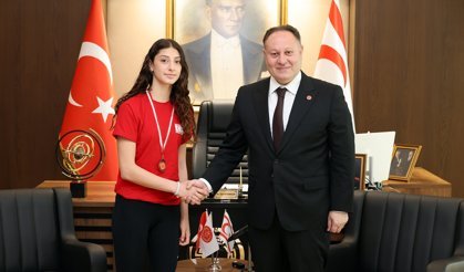 Öztürkler: “Fırsat verildiğinde gençlerimiz kendini gösteriyor”