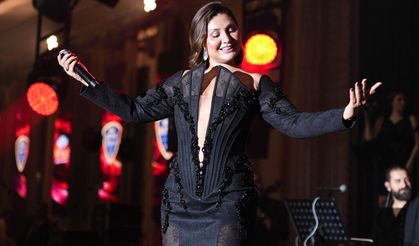 Sibel Can Merit Royal Diamond sahnesinde mest etti