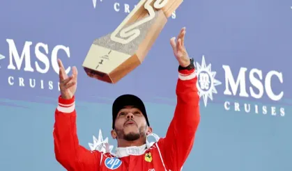 Barselona'da zafer Lewis Hamilton'ın