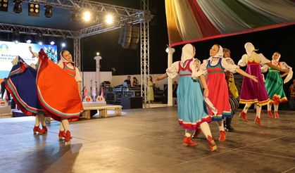 İskele Belediyesi Uluslararası Halk Dansları Festivali'de tanıtım gösterileri sunuldu